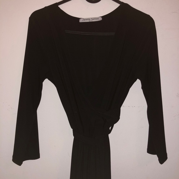 Black Maxi Floor-Length 3/4 Sleeve Dress - Picture 4 of 6